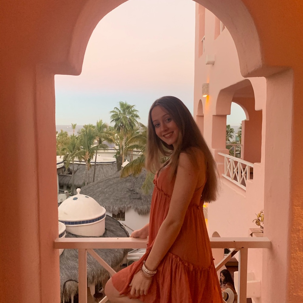 Meet your Posher, Kendra